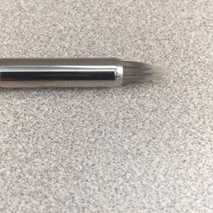Laura Mercier Smoky Eyeliner Brush. Brand New.